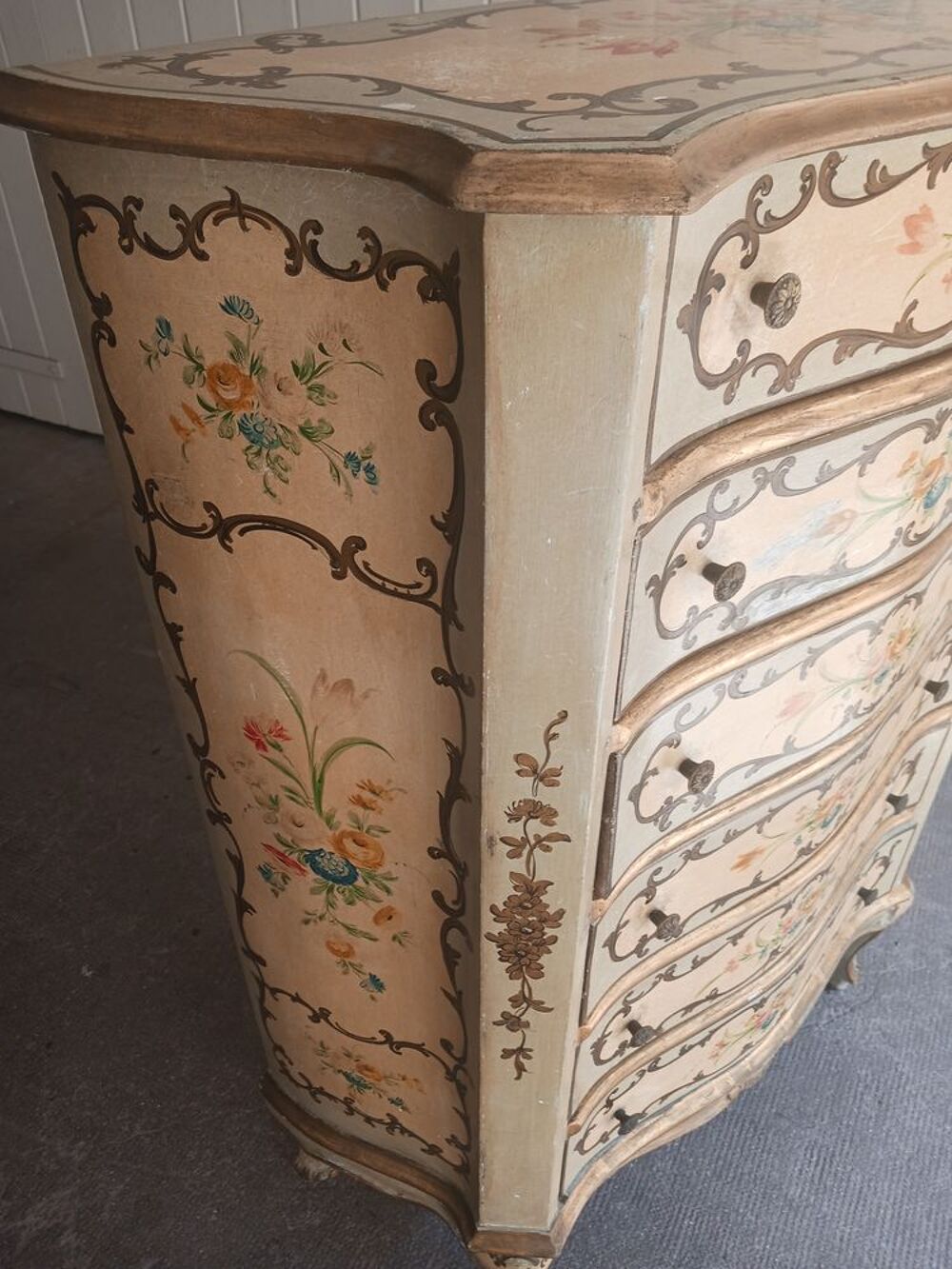 3 petits meubles peints style venitien Meubles