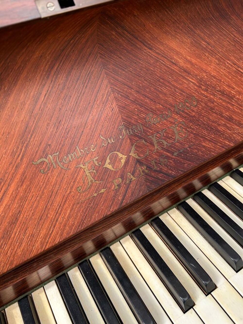 Piano droit Fauck&eacute; Instruments de musique