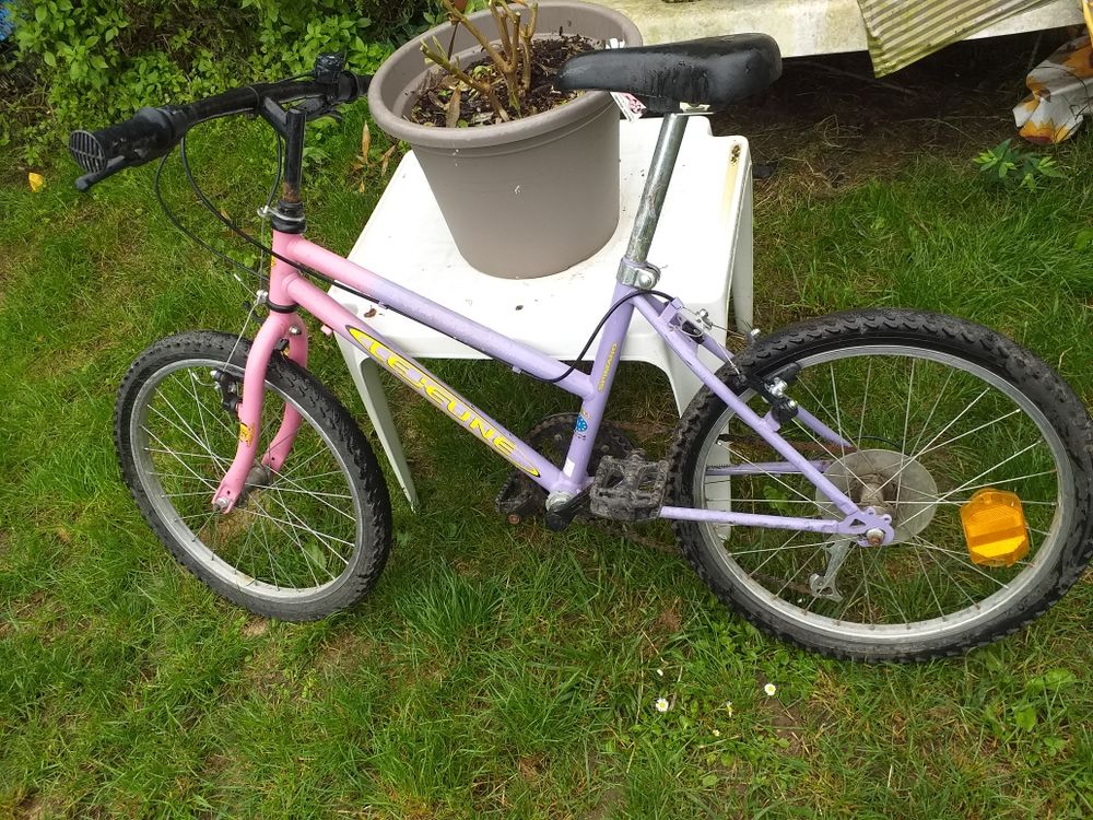 v&eacute;lo rose pour fille Vélos