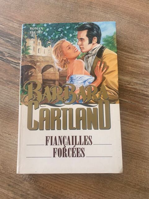 Livre   fianailles fores    Barbara Cartland 3 Saleilles (66)