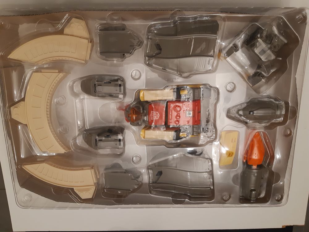 Takara tomy transformers encore G1 09 omega supreme 