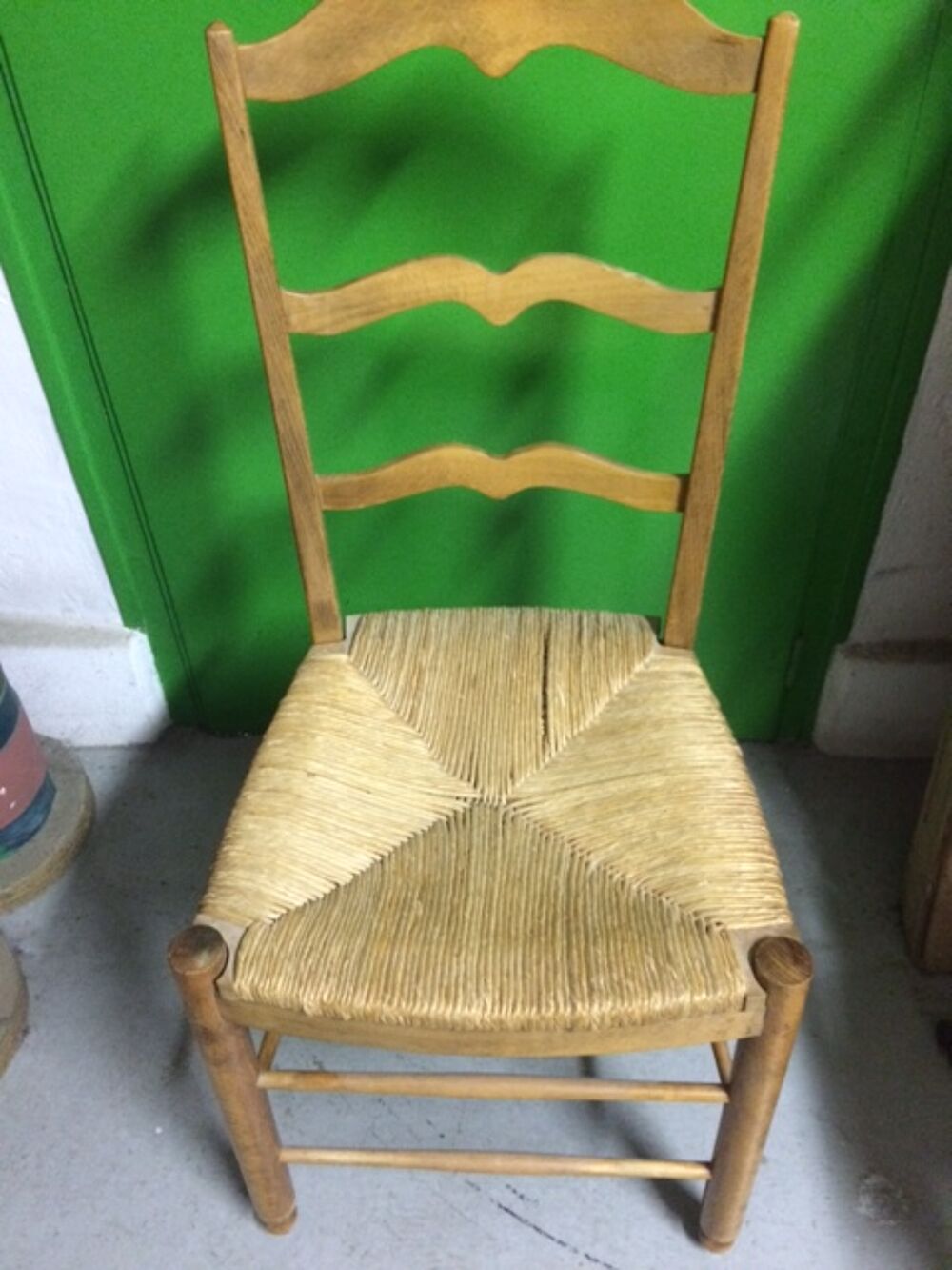 CHAISES EN BOIS ET PAILLE 4 EX Meubles