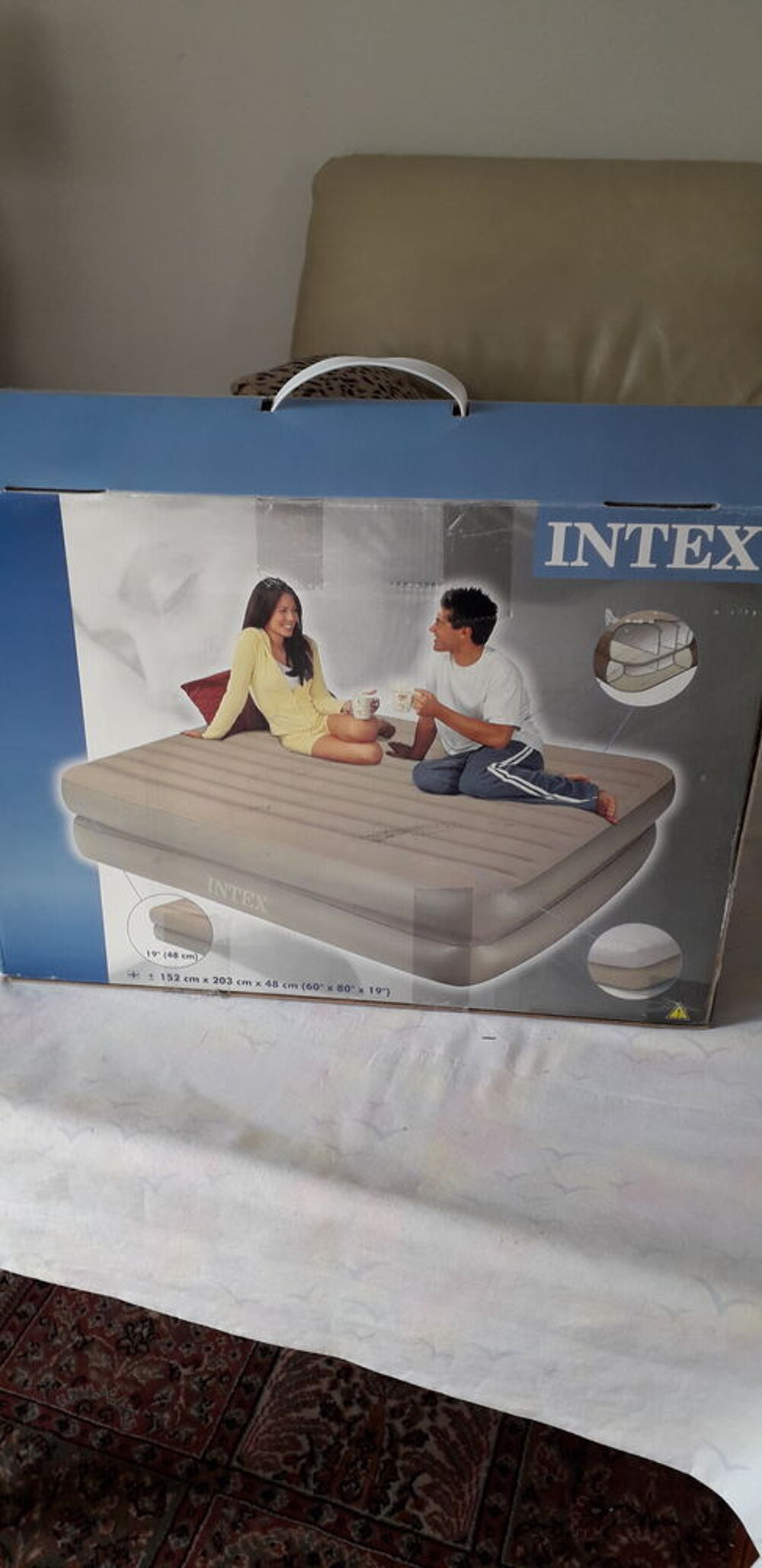Matelas gonflable &eacute;lectrique 2 places INTEX Meubles