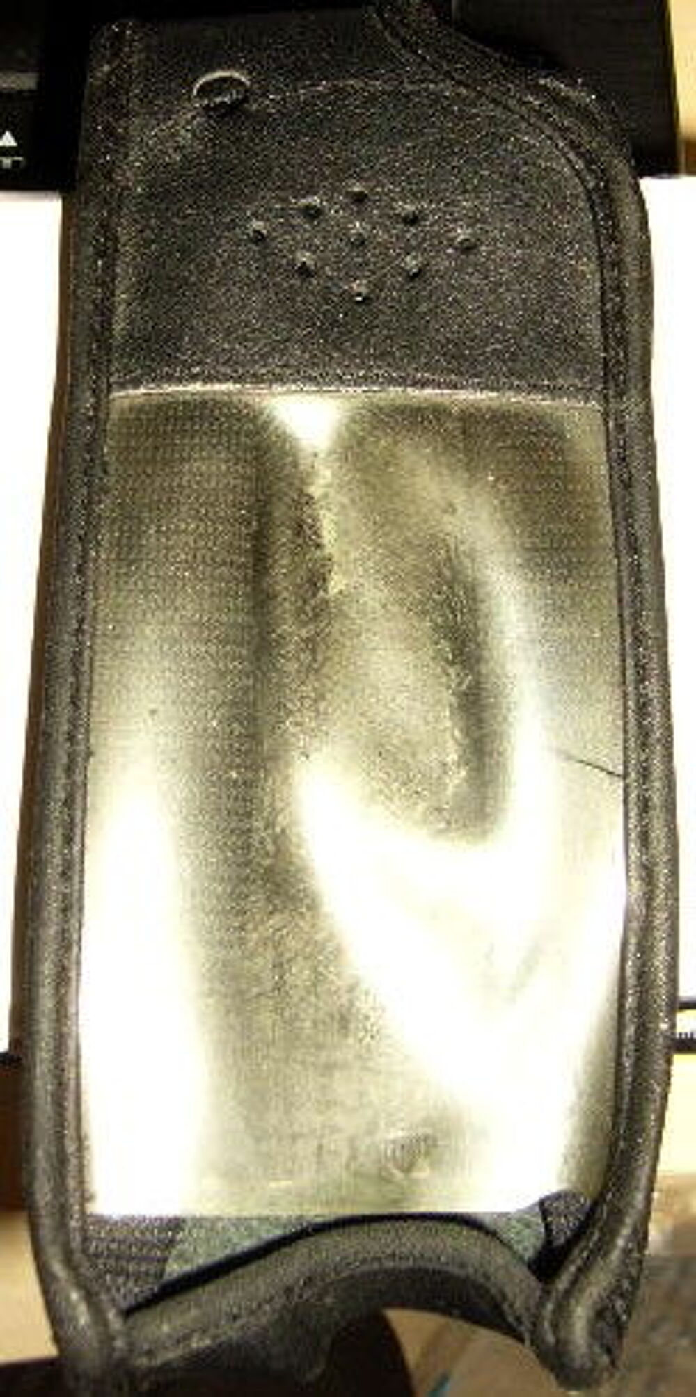 etui t&eacute;l&eacute;phone cuir noir Maroquinerie