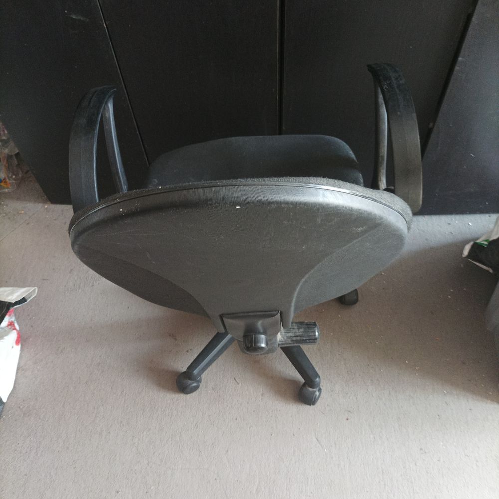 Chaise de bureau &agrave; roulettes Meubles