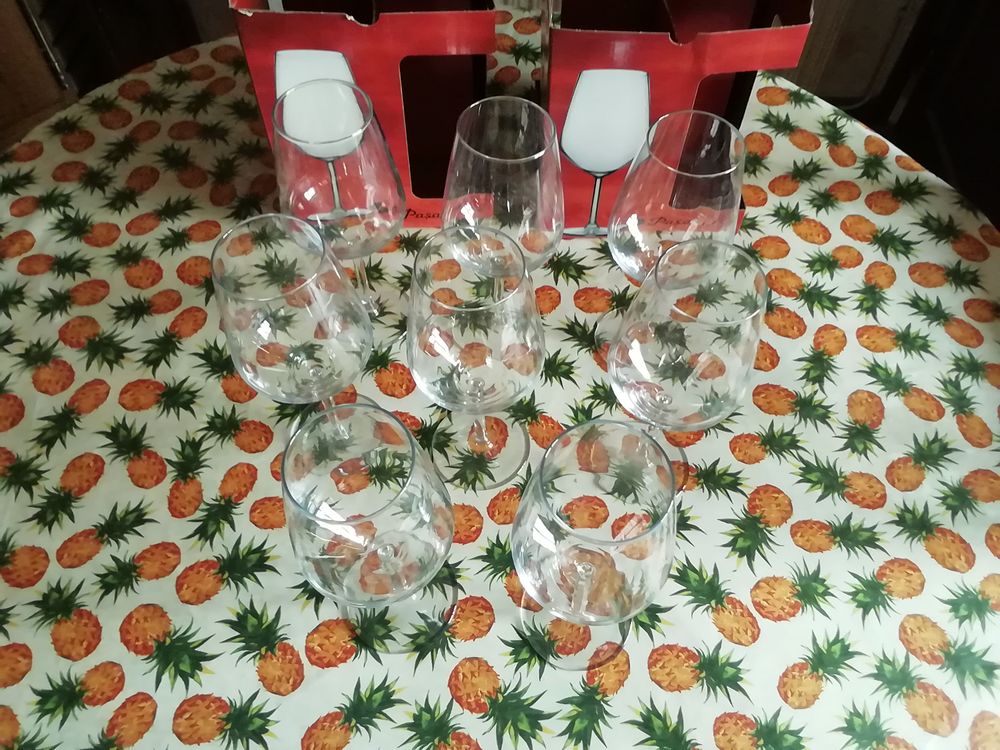 2 coffrets verres &agrave; vin neufs Cuisine