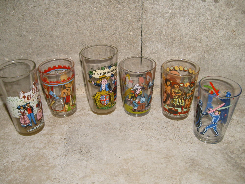 Verres ancien a moutarde Décoration