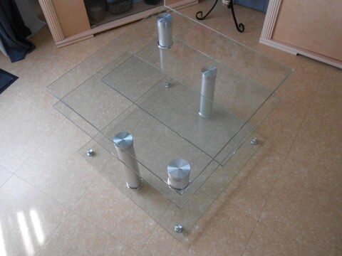 TABLE BASSE EN VERRE DESIGN 120 B�g�-la-Ville (01)