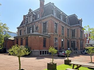   Bureau privé pour 3 personnes – Regus Roubaix, La Maison d'Alfred Roubaix Roubaix