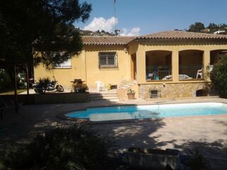  Villa à vendre 7 pièces 300 m²