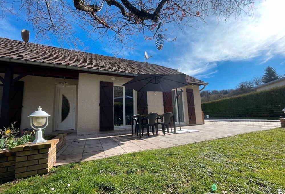 Vente Maison Maison individuelle avec piscine à    vendre €
