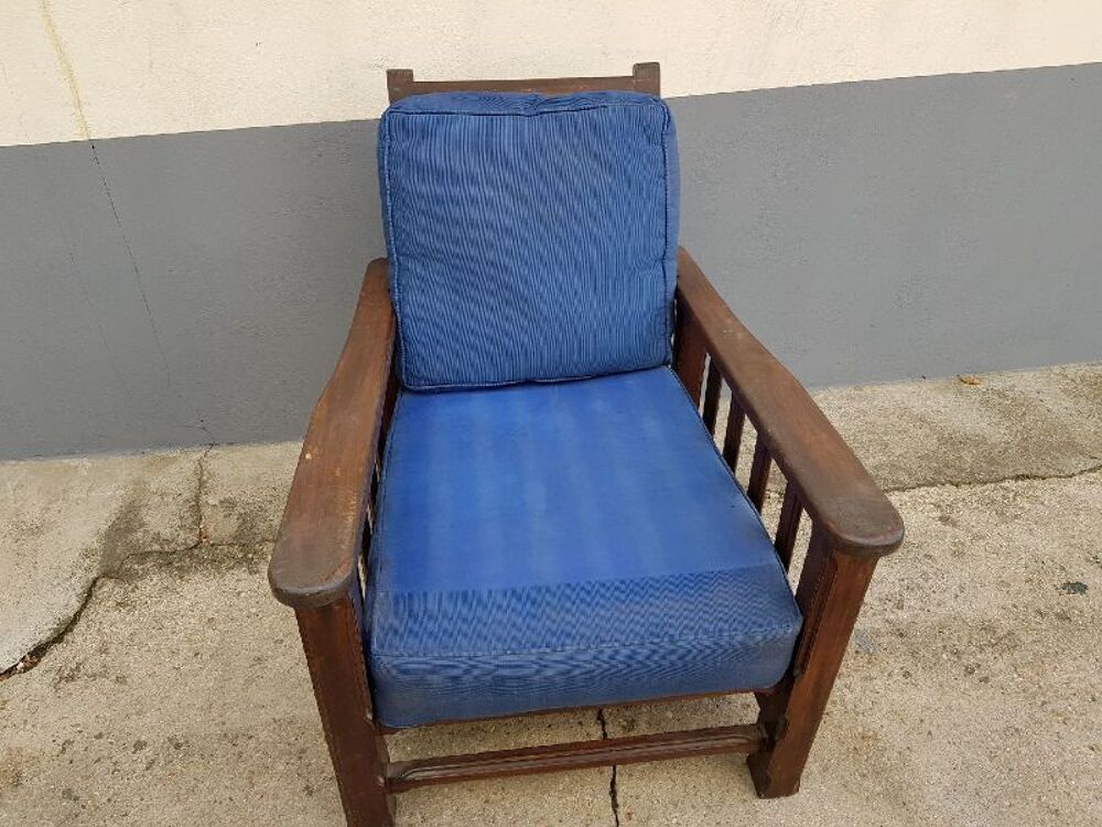 GRAND FAUTEUIL MASSIF Meubles