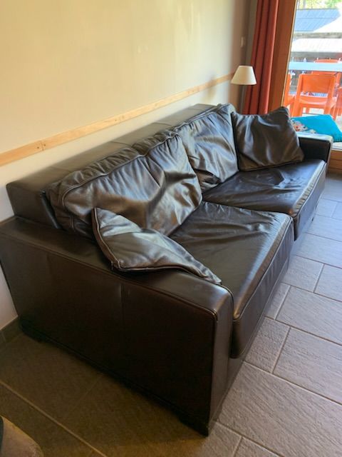 Canap lit cuir 190 Le Montier-les-Bains (05)