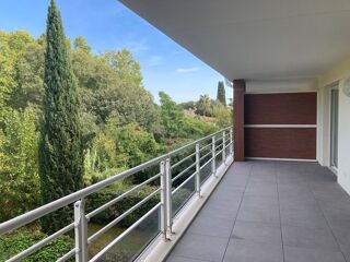  Appartement à louer 2 pièces 62 m²