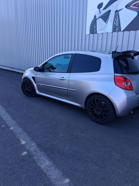 Renault clio iii Clio 2.0 16V 200  Sport