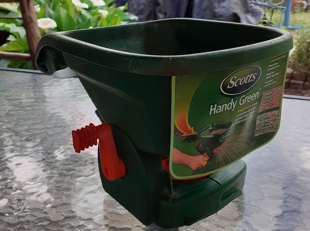 Epandeur Rotatif Manuel Jardin