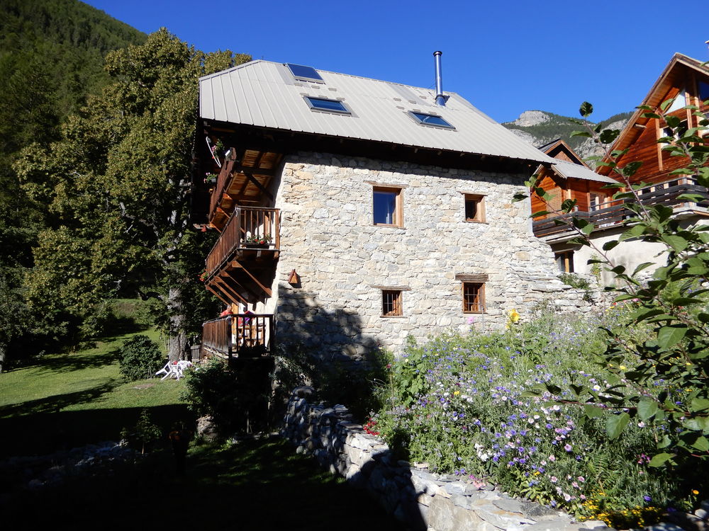 Vente Chalet maison ancienne de montagne (altitude 1500m) restaurée Champcella