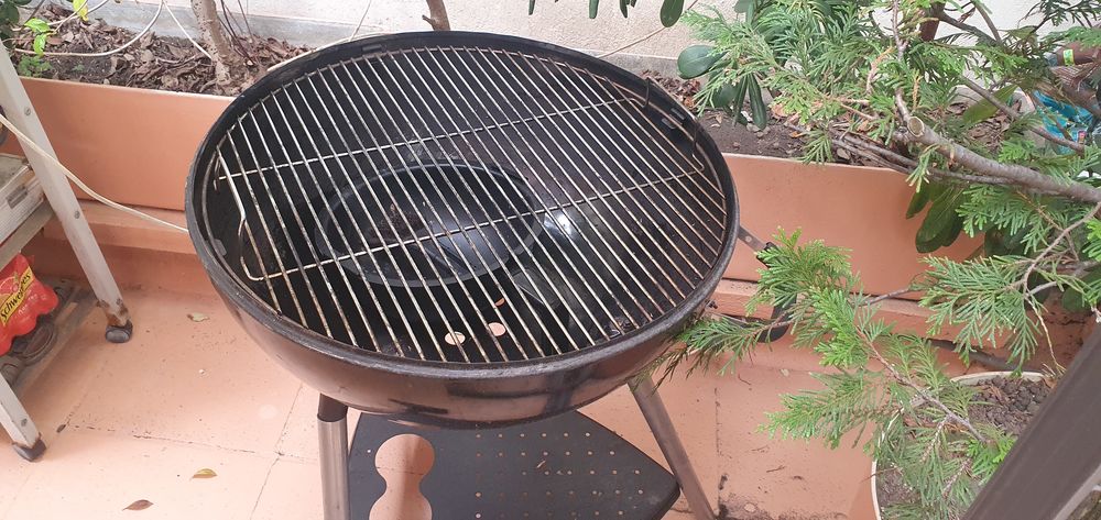 Barbecue servi 2 fois comme neuf Jardin