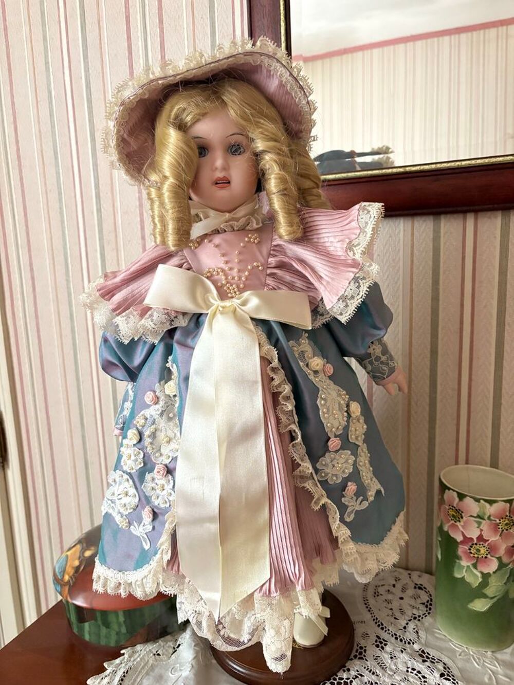 Poup&eacute;e Mundia 