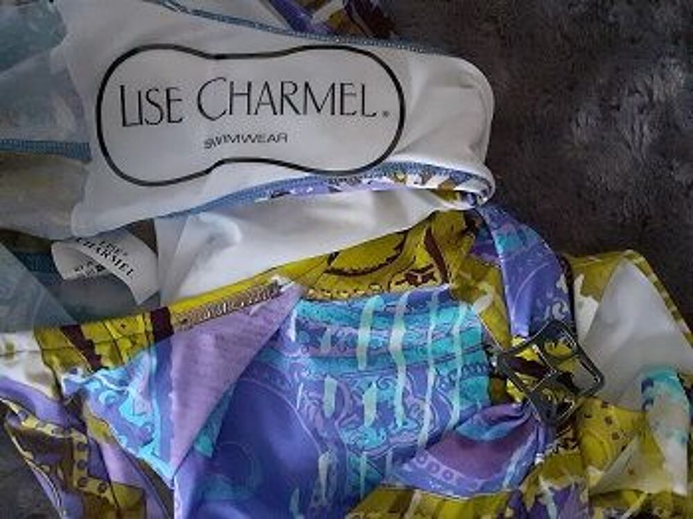 Maillot de bain multicolore et par&eacute;o Vêtements