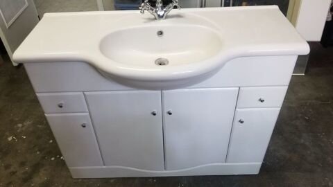 meuble salle de bain avec vasque et robinet 150 Limoux (11)