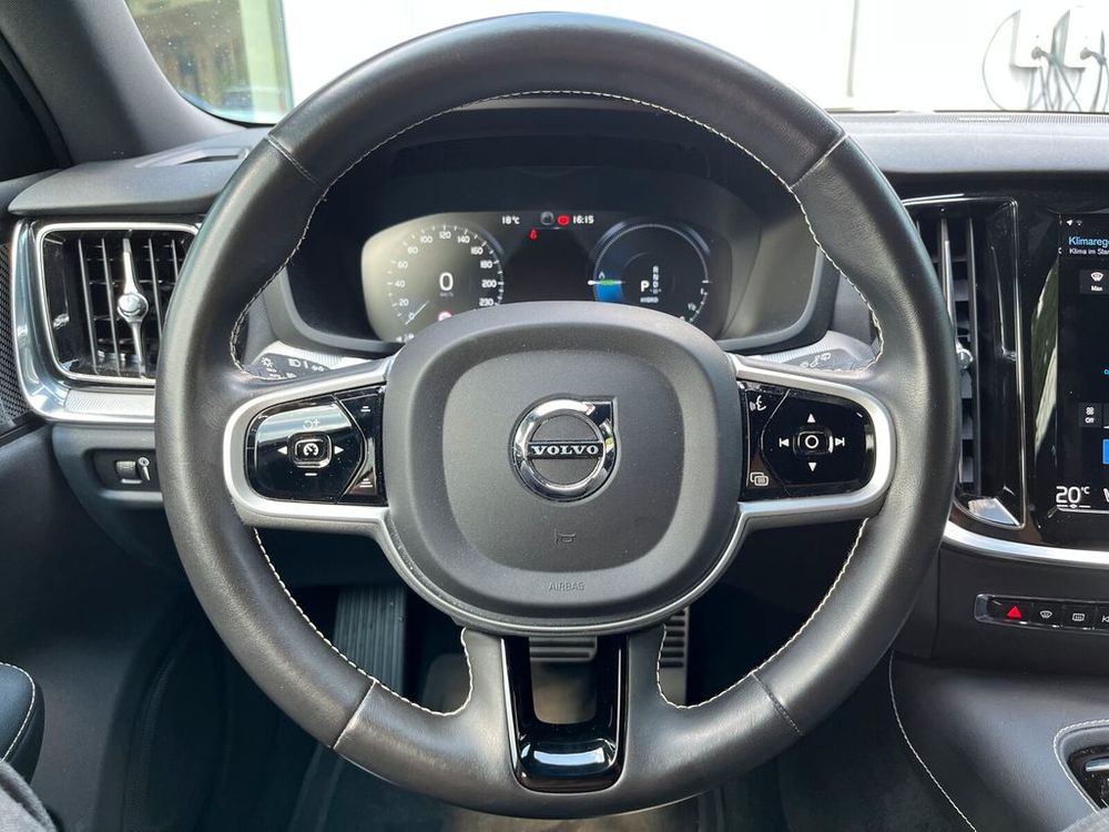 V60 T6 AWD Recharge 253 ch + 87 ch Geartronic 8 R-Design 2021 occasion 69007 Lyon