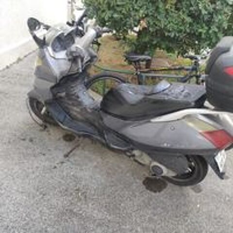 APRILIA 2011 occasion 83200 Toulon
