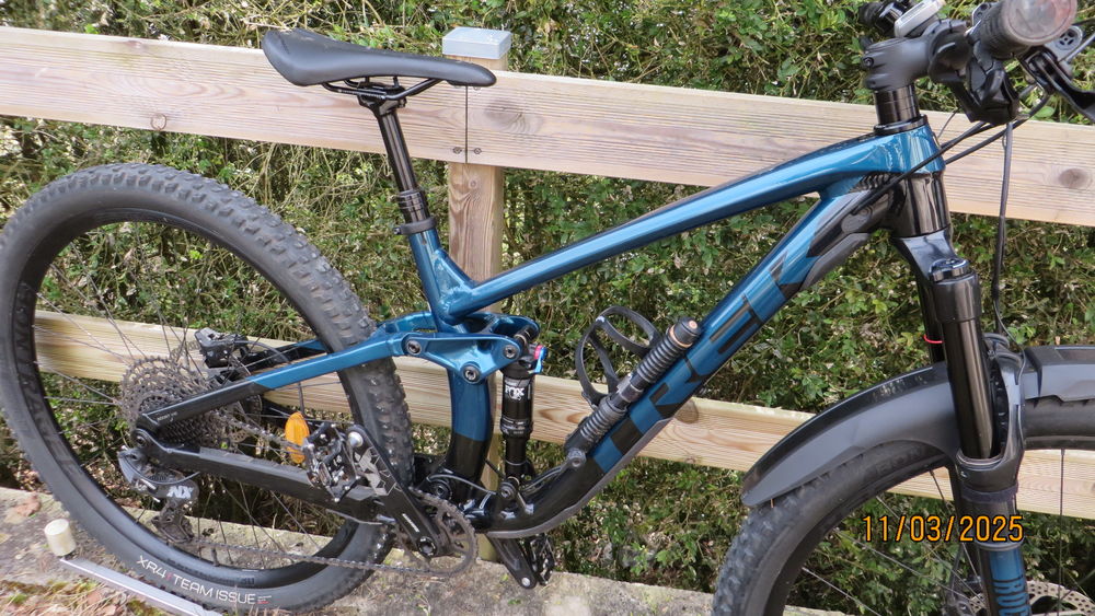 VTT Trek Fuel 7 EX Vélos