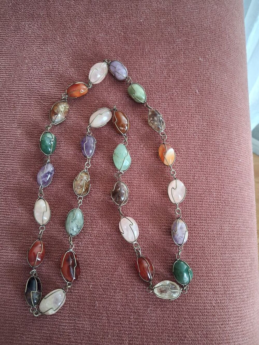 Collier de pierres semi pr&eacute;cieuses mont&eacute;s sur argent massif Bijoux et montres