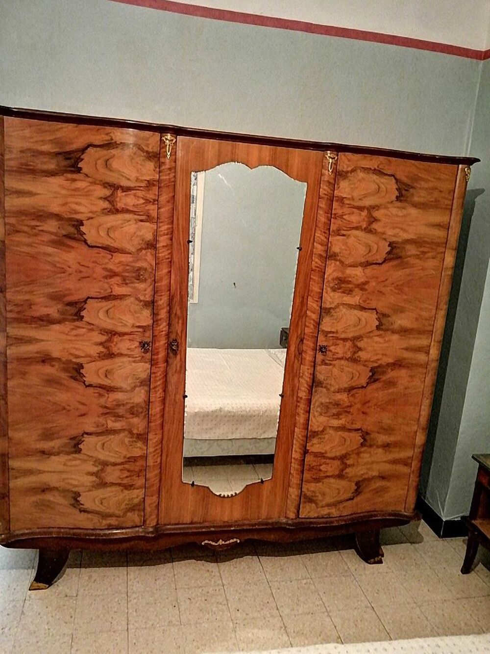 Belle armoire Meubles
