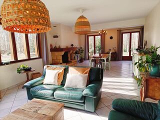  Maison  vendre 8 pices 180 m