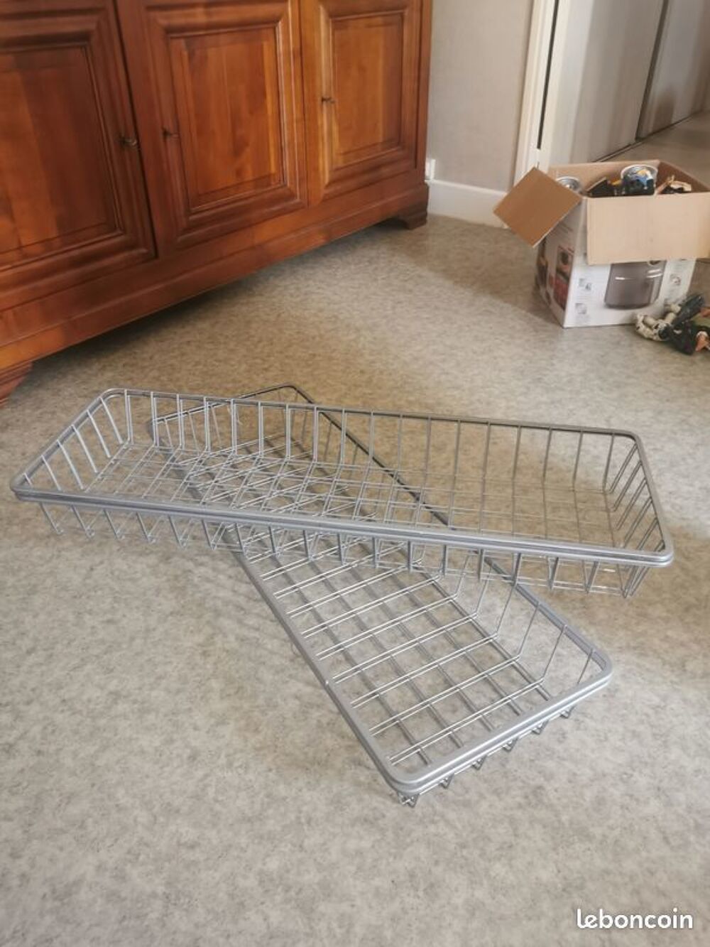 10 PANIERS DE RANGEMENT 42 EUROS OU BIEN VENDU A L'UNITE
Décoration