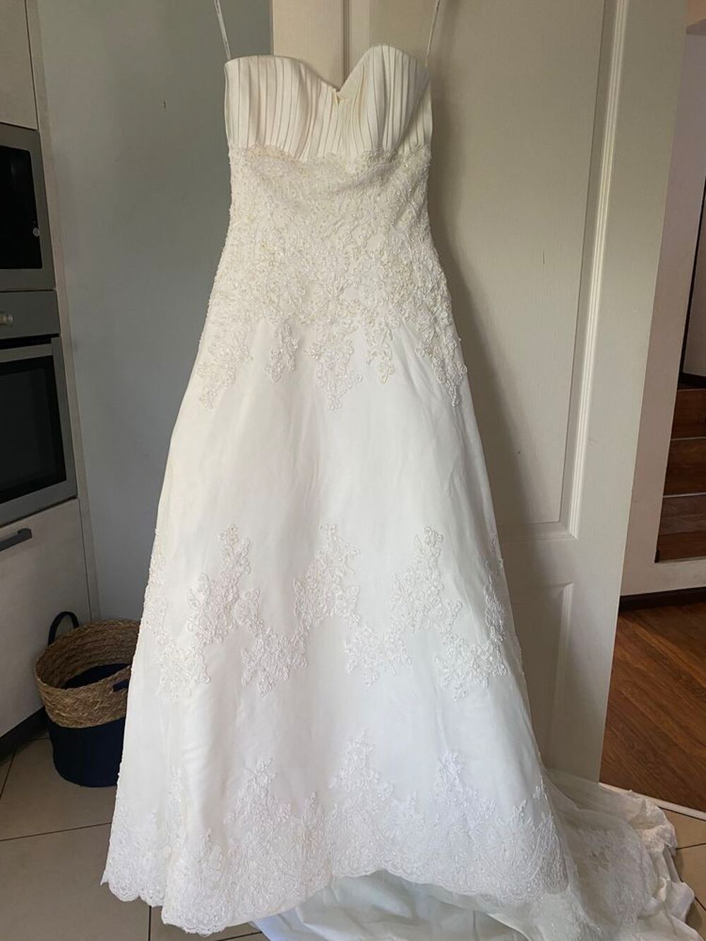 robe de mari&eacute;e Vêtements
