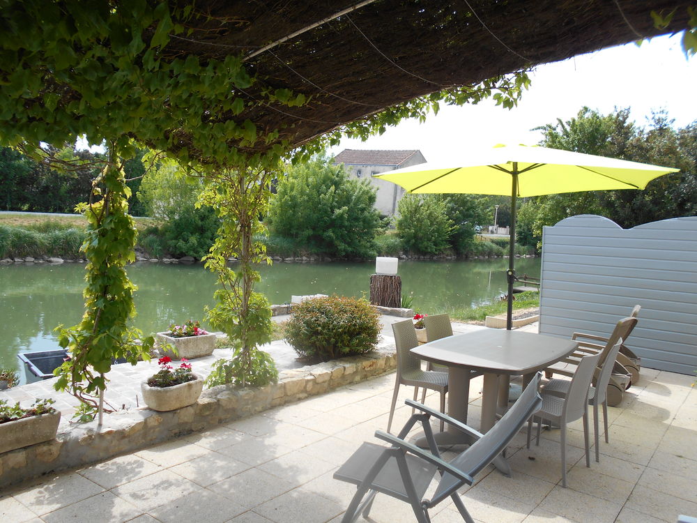   MARAIS POITEVIN, Gîte 2/4 pers Pêche sur place barque, vélos Pays de la Loire, La Taillée (85450)