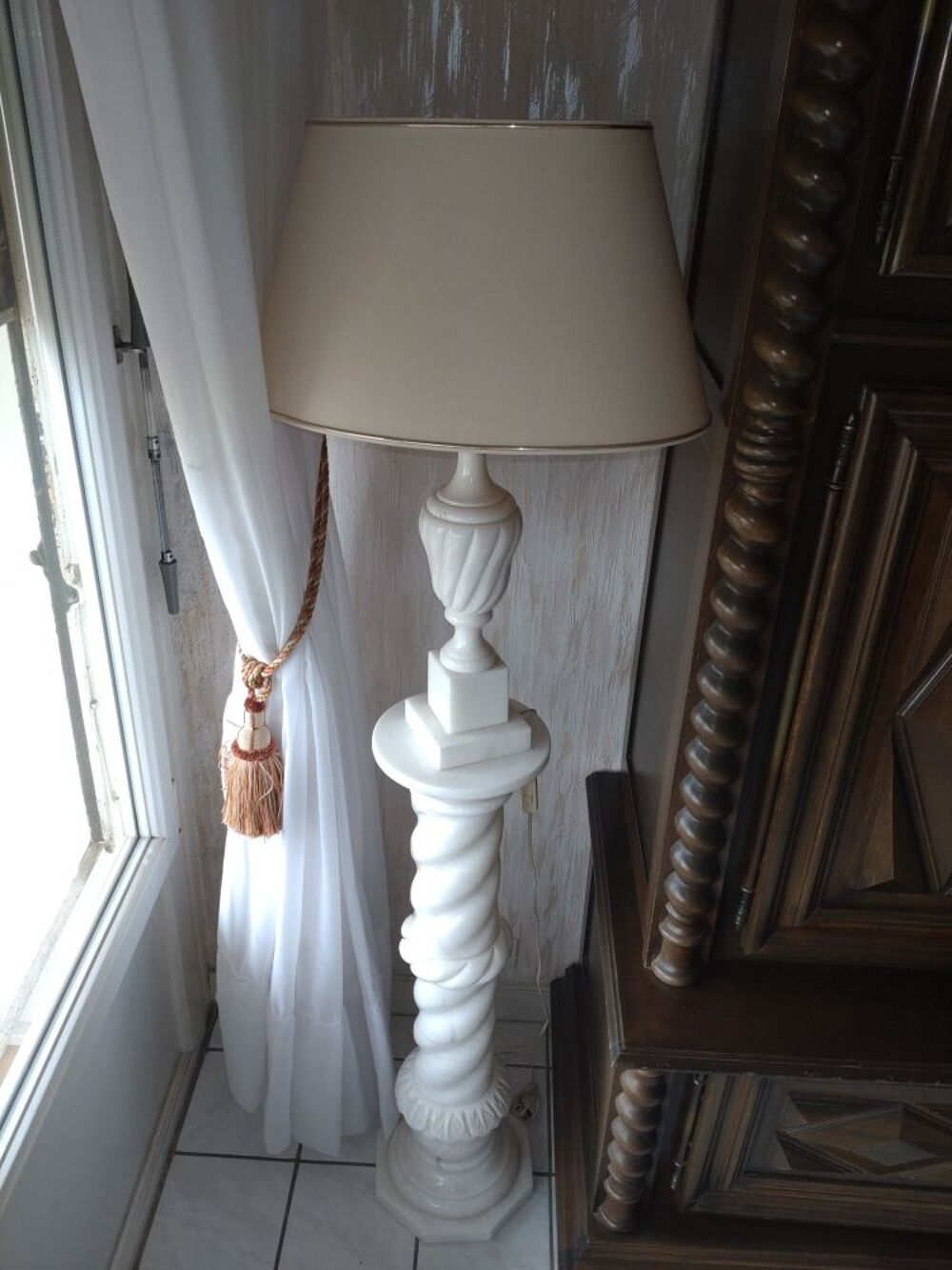lampe plus colonne en albatre Décoration