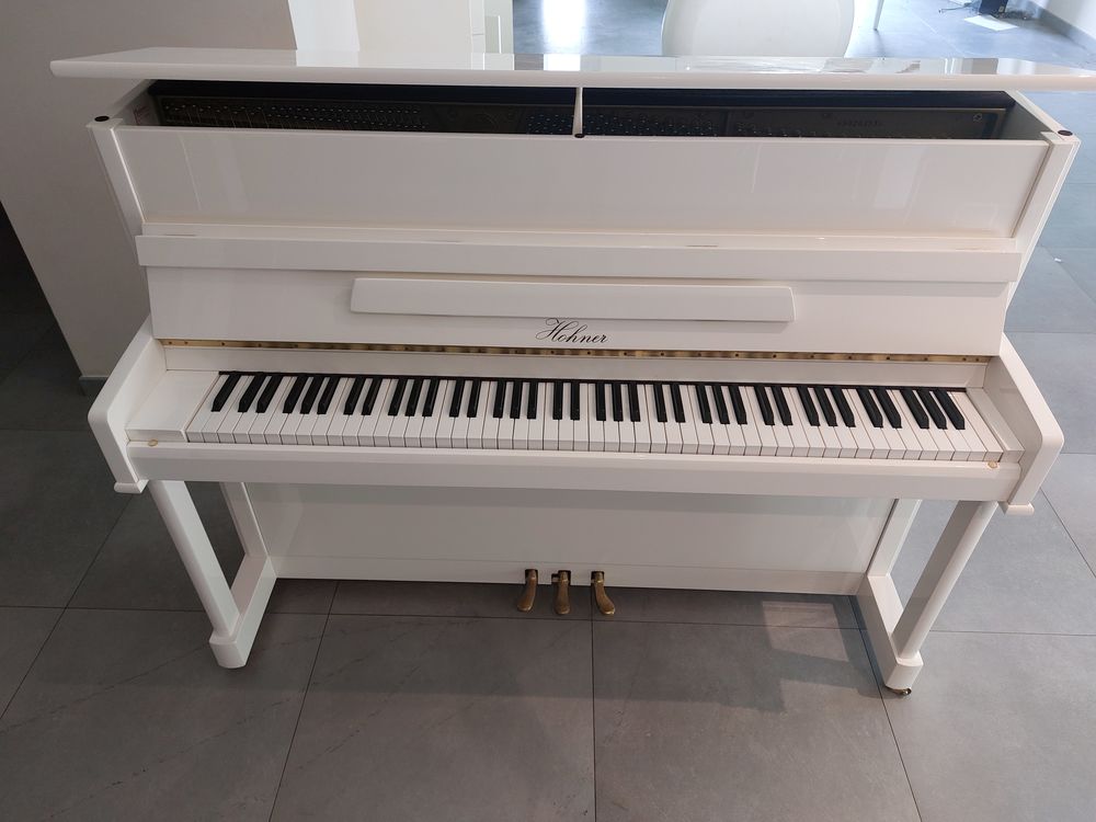 Piano droit HOHNER blanc laqu&eacute; (acoustique) Instruments de musique