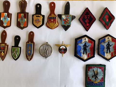 Divers Insignes /écussons Militaire ( Armée Francaise ) 35 Saint-Georges-lès-Baillargeaux (86)