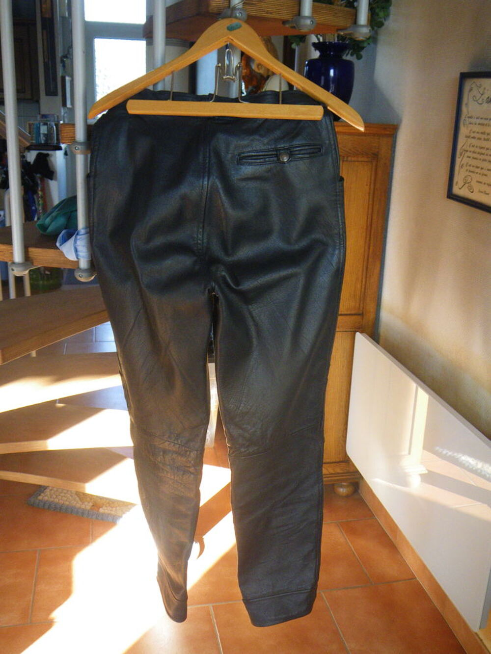 Blouson Aviateur Cuir Bleu Fonc&eacute; + Pantalon V�tements