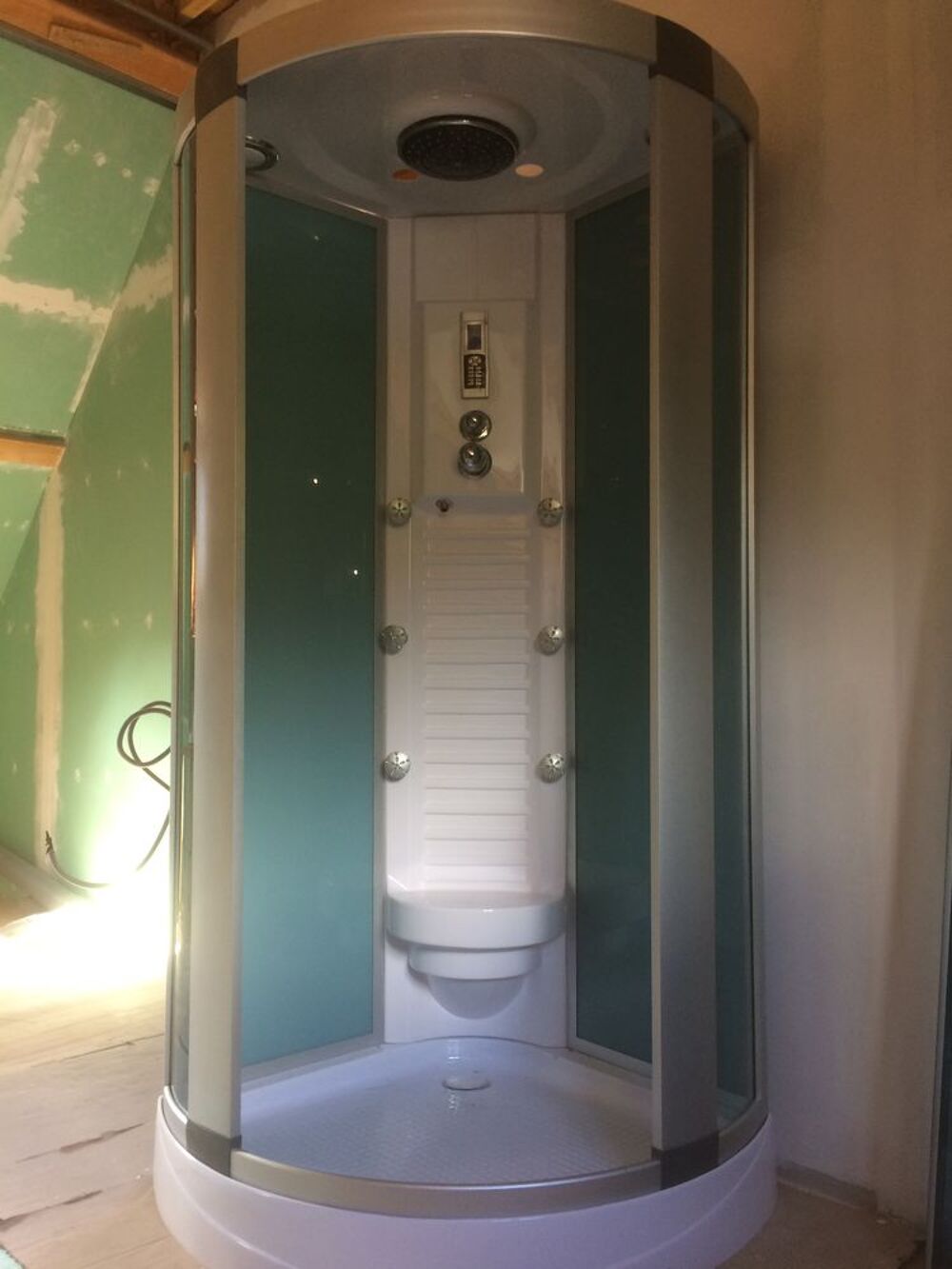 Cabine de douche hydromassante Meubles