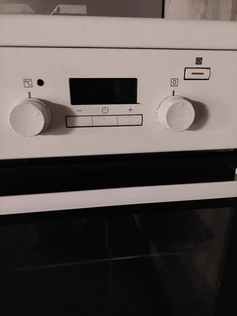 Combin&eacute; Four plaque Electroménager