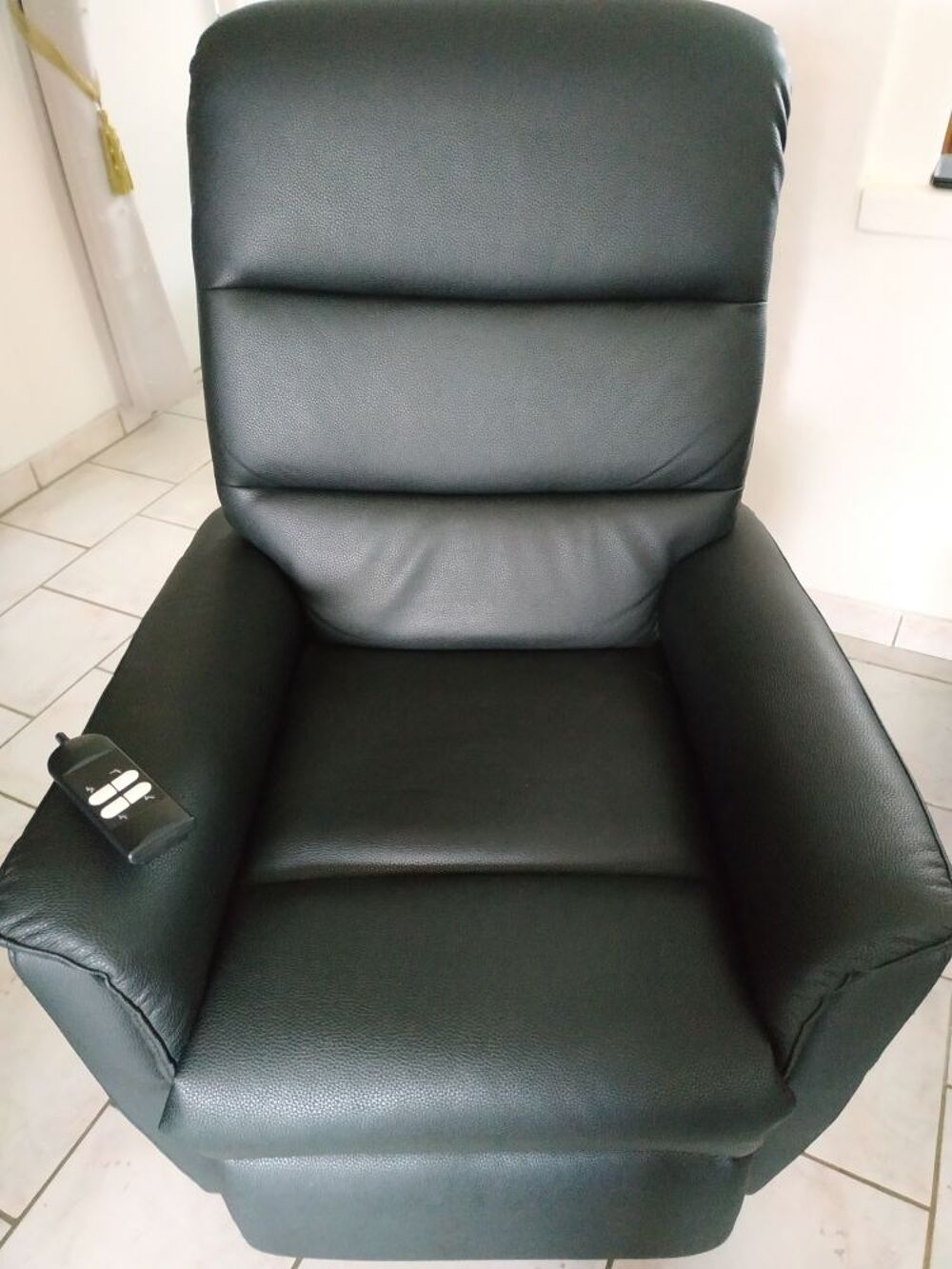 Fauteuil de confort multi-positions- fonction releveur 2 moteurs Meubles