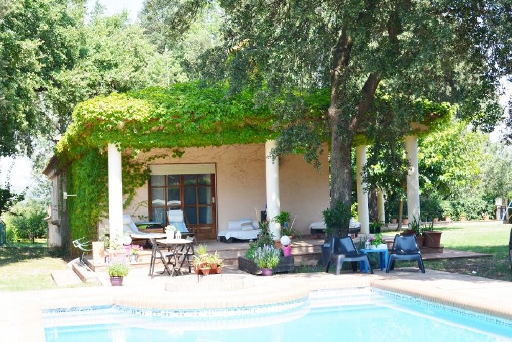 Vente Maison Charmante villa en Espagne, piscine, garage, terrain tennis, Avinyonet de puigventós, spain (Espagne)