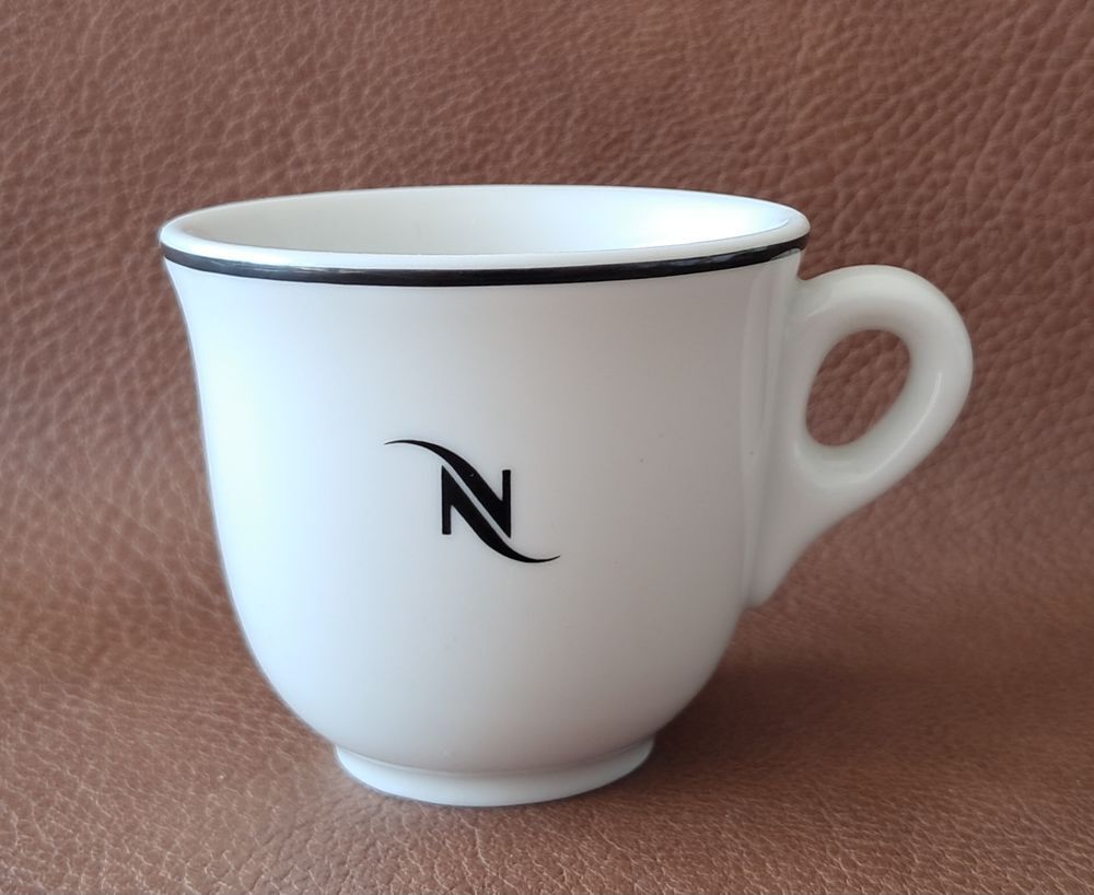 lot de 5 tasses &agrave; caf&eacute; expresso 
marque nespresso 
Cuisine