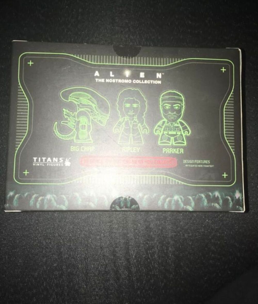 Titans Vinyl Figurine Alien Twin Pack NOSTROMO COLLECTION Ri 