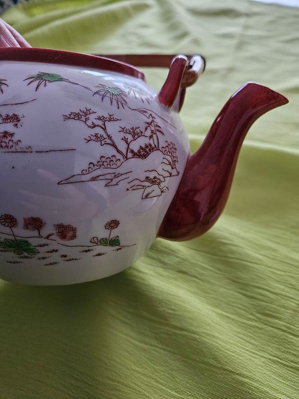 Th&eacute;i&egrave;re japonaise vintage en porcelaine Tr&egrave;s bon &eacute;tat&middot; Décoration