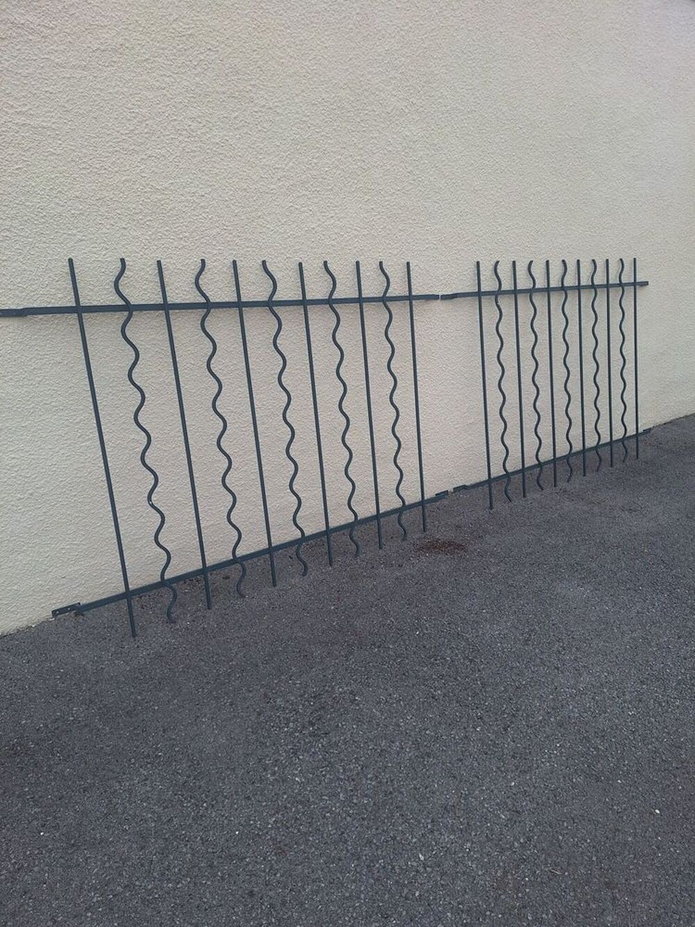 Grilles fer forg&eacute; pour fen&ecirc;tre . Bricolage