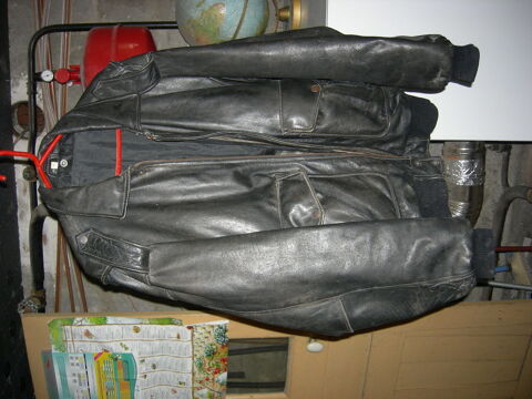 blouson cuir noir 40 Vittel (88)