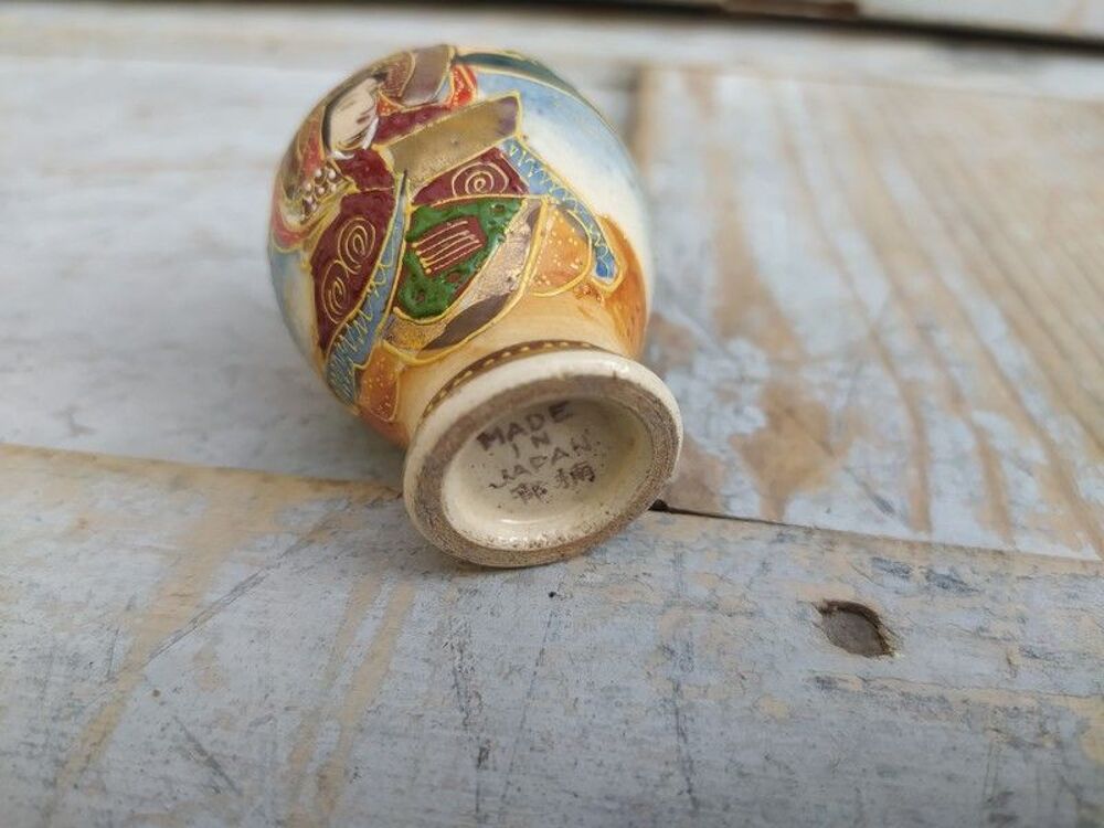 Ancien Vase Miniature Jouet Dinette Fa&iuml;ence de Satsuma Japon Décoration