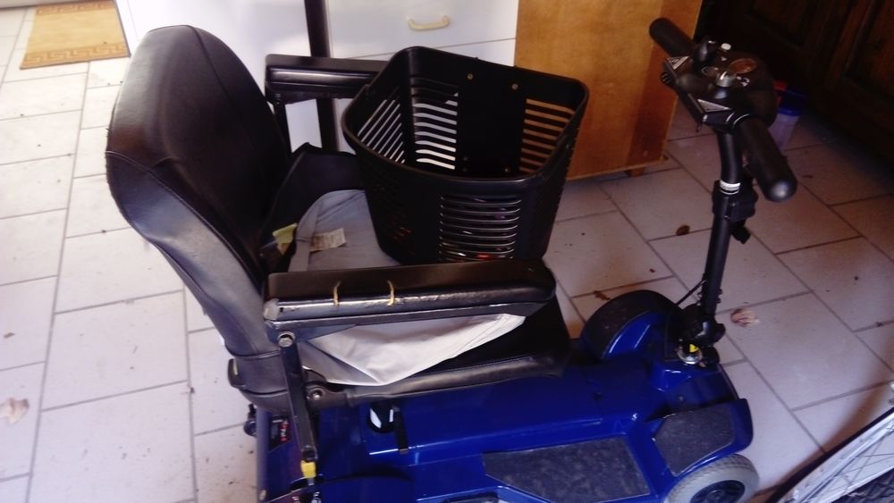 fauteuil Electrique avec batterie pour handicap Vlos