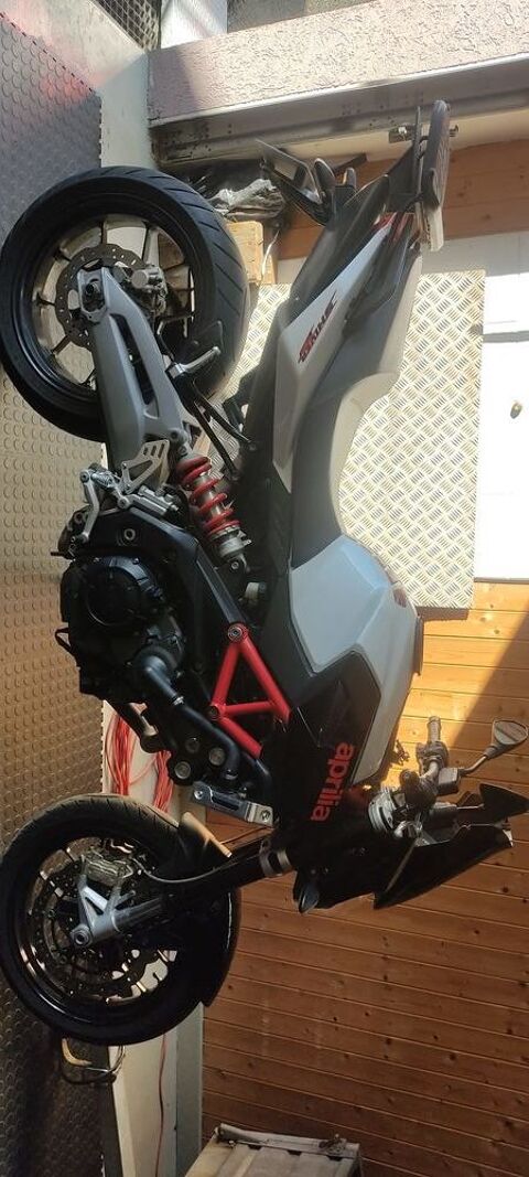 Moto APRILIA 2014 occasion Passy 74190